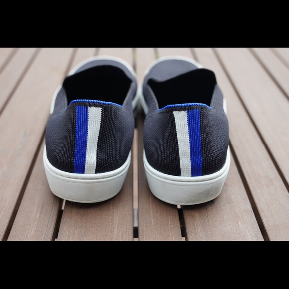 Rothy’s black solid sneakers